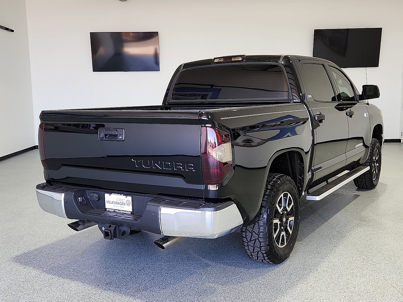 2019 Toyota Tundra SR5 5.7L V8