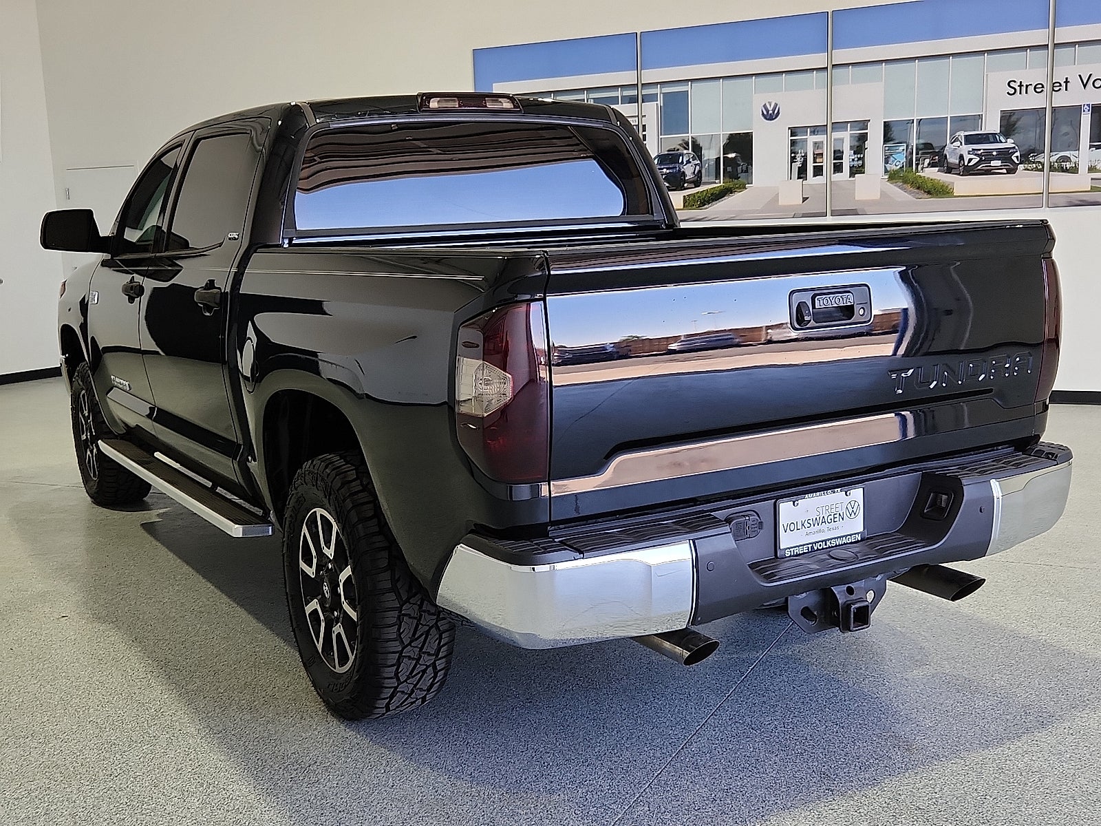 2019 Toyota Tundra SR5 5.7L V8