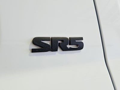 2017 Toyota Tundra SR5 5.7L V8