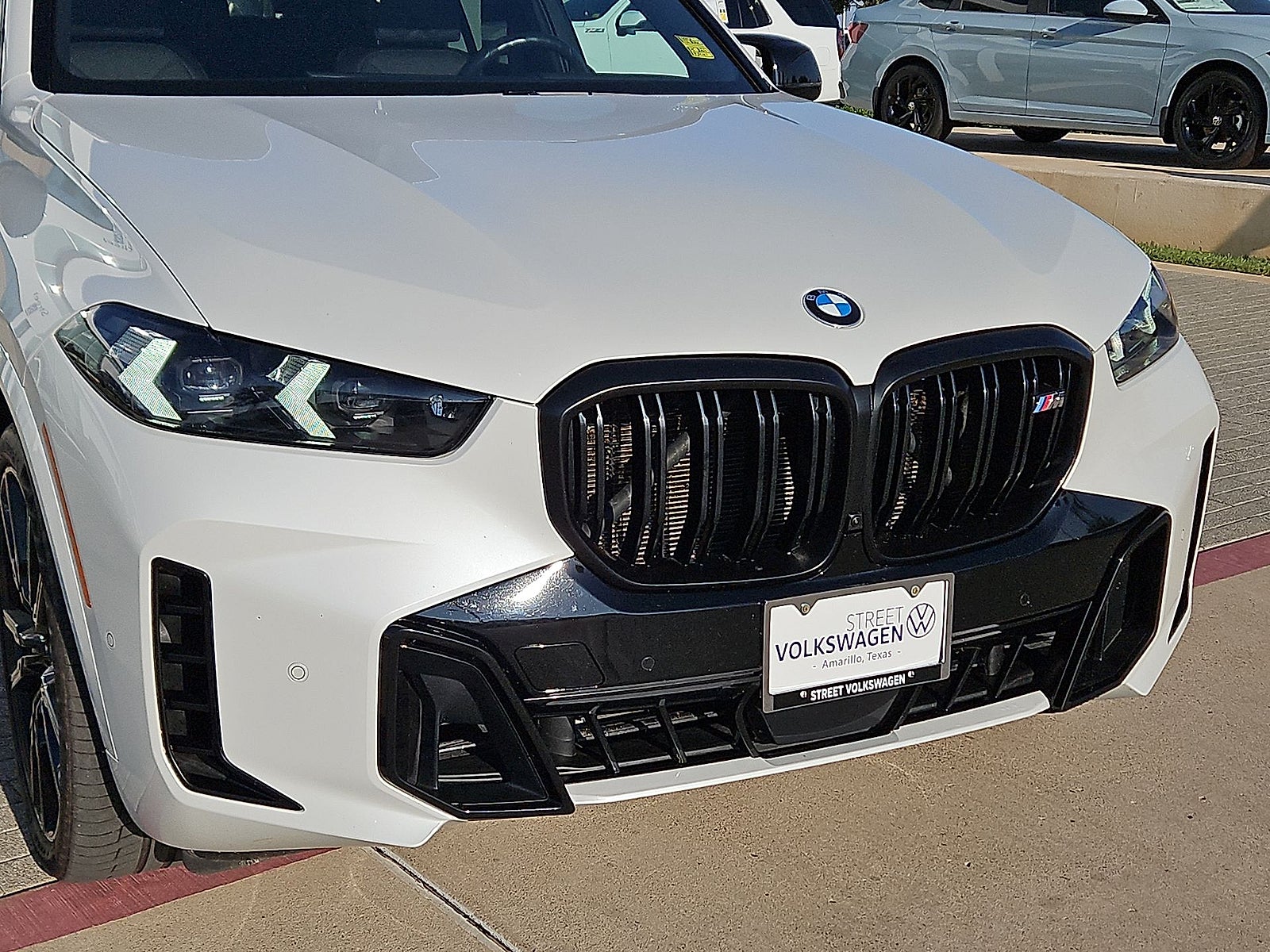 2024 BMW X5 M60i