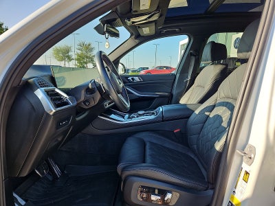 2024 BMW X5 M60i