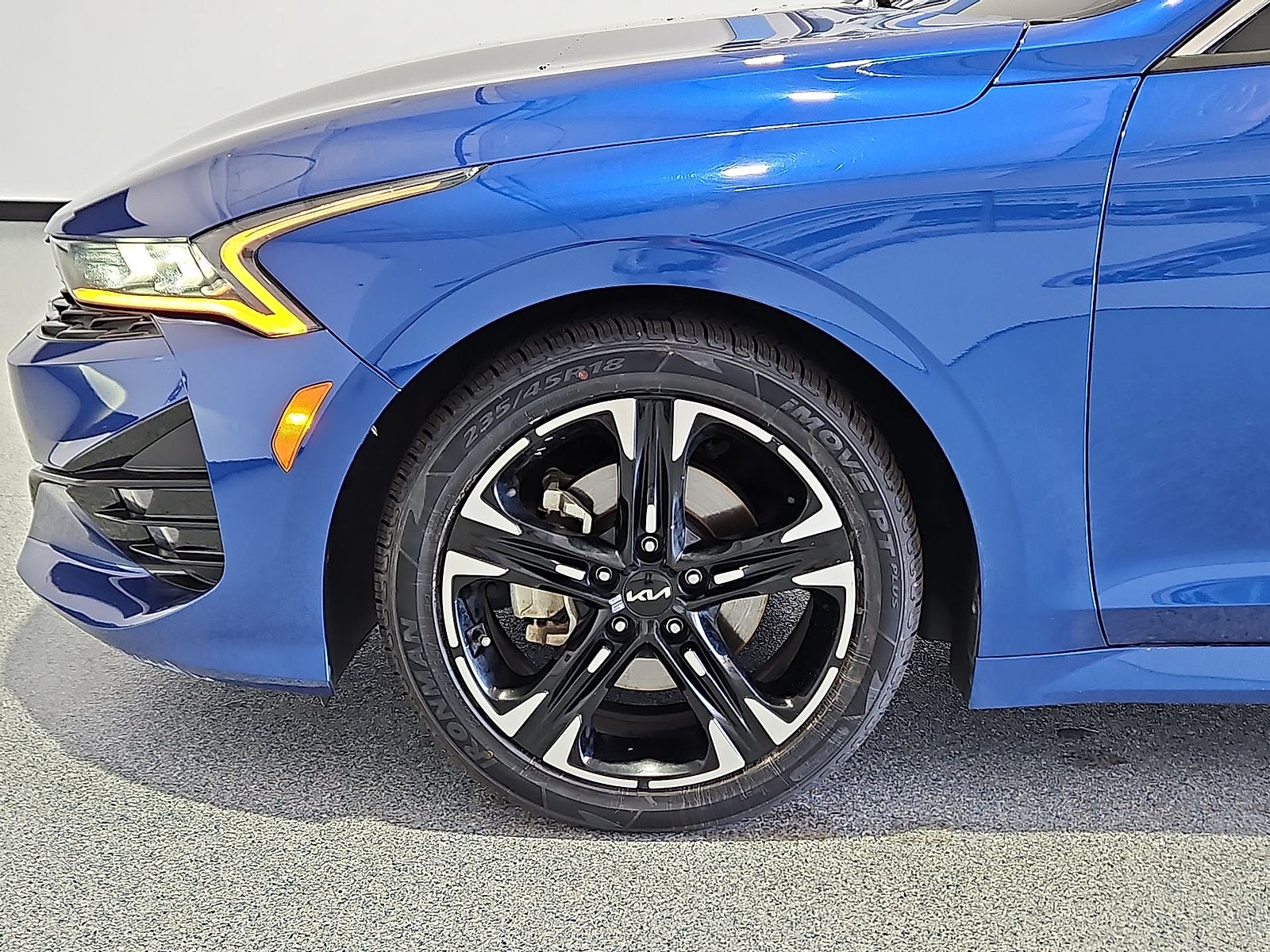 2023 Kia K5 GT-Line