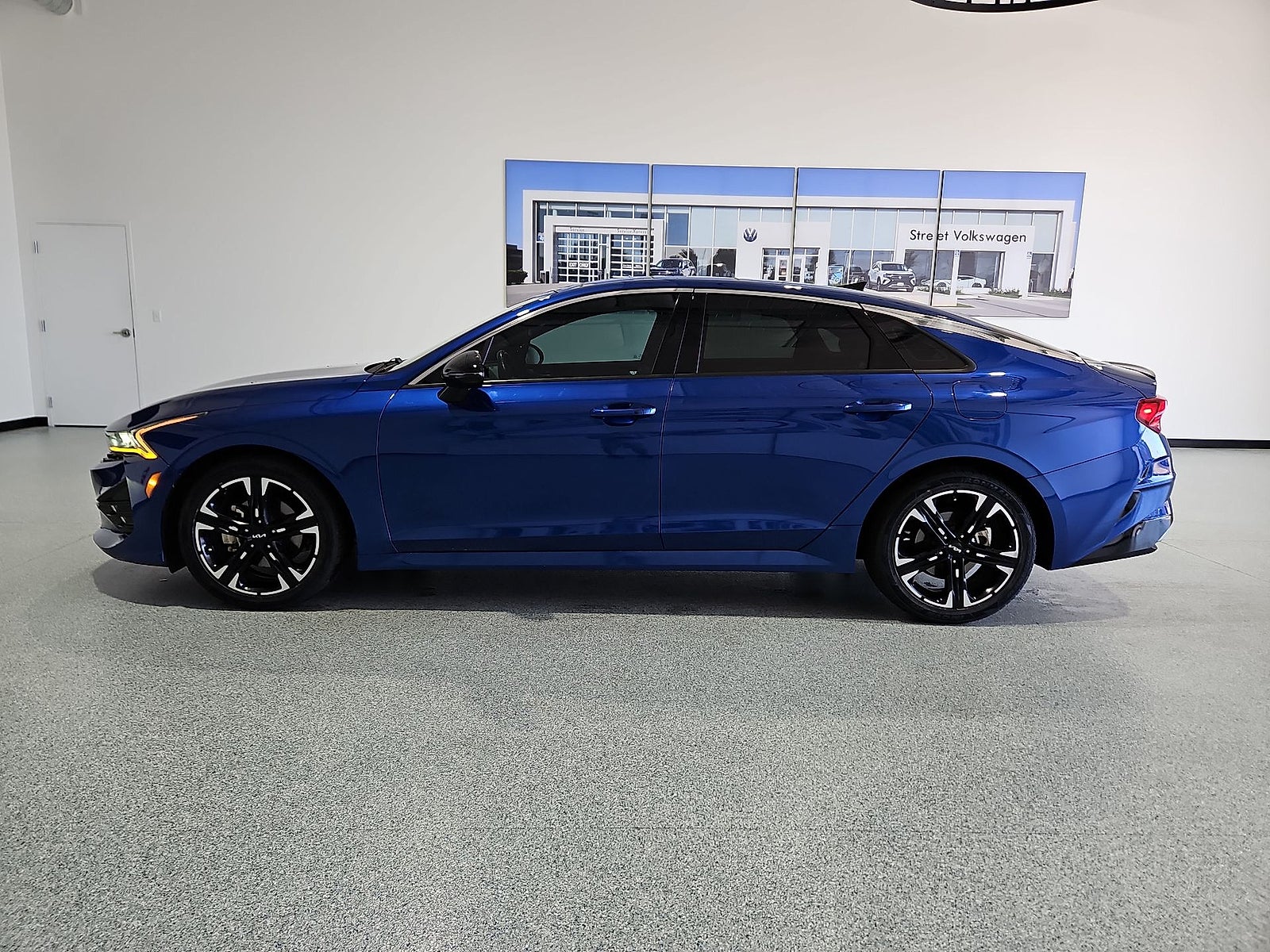 2023 Kia K5 GT-Line