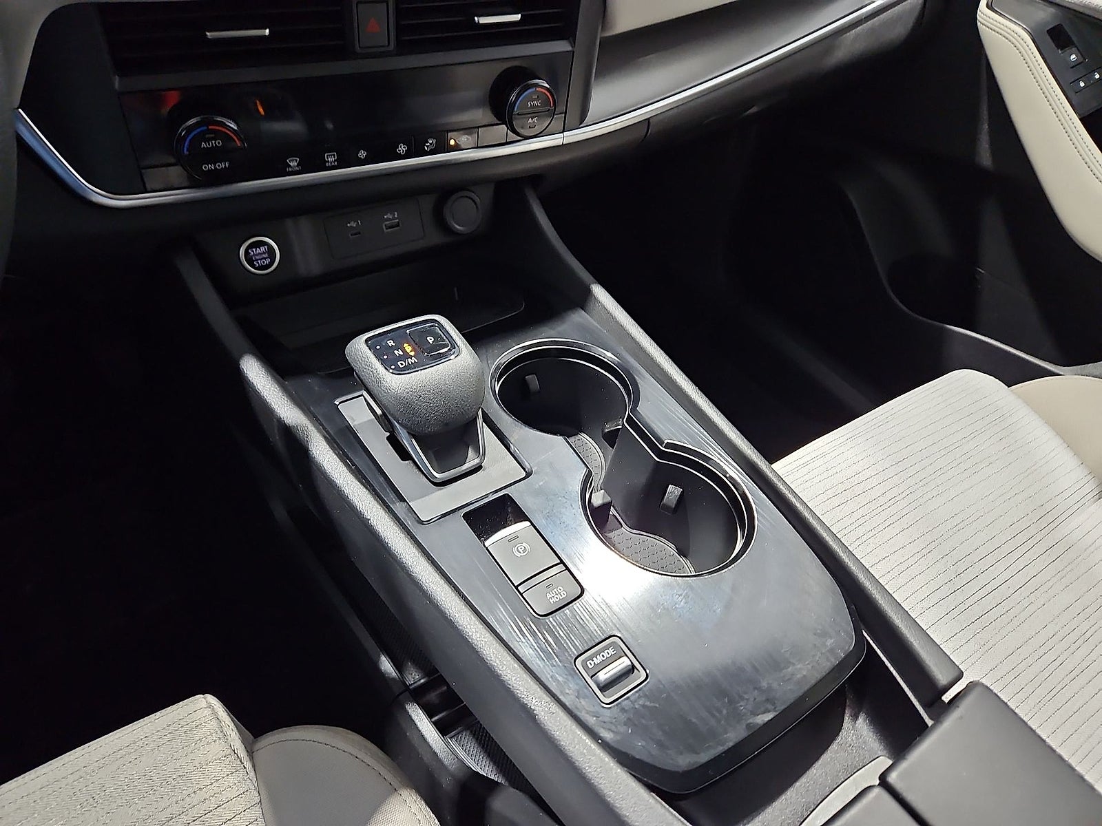 2023 Nissan Rogue SV FWD