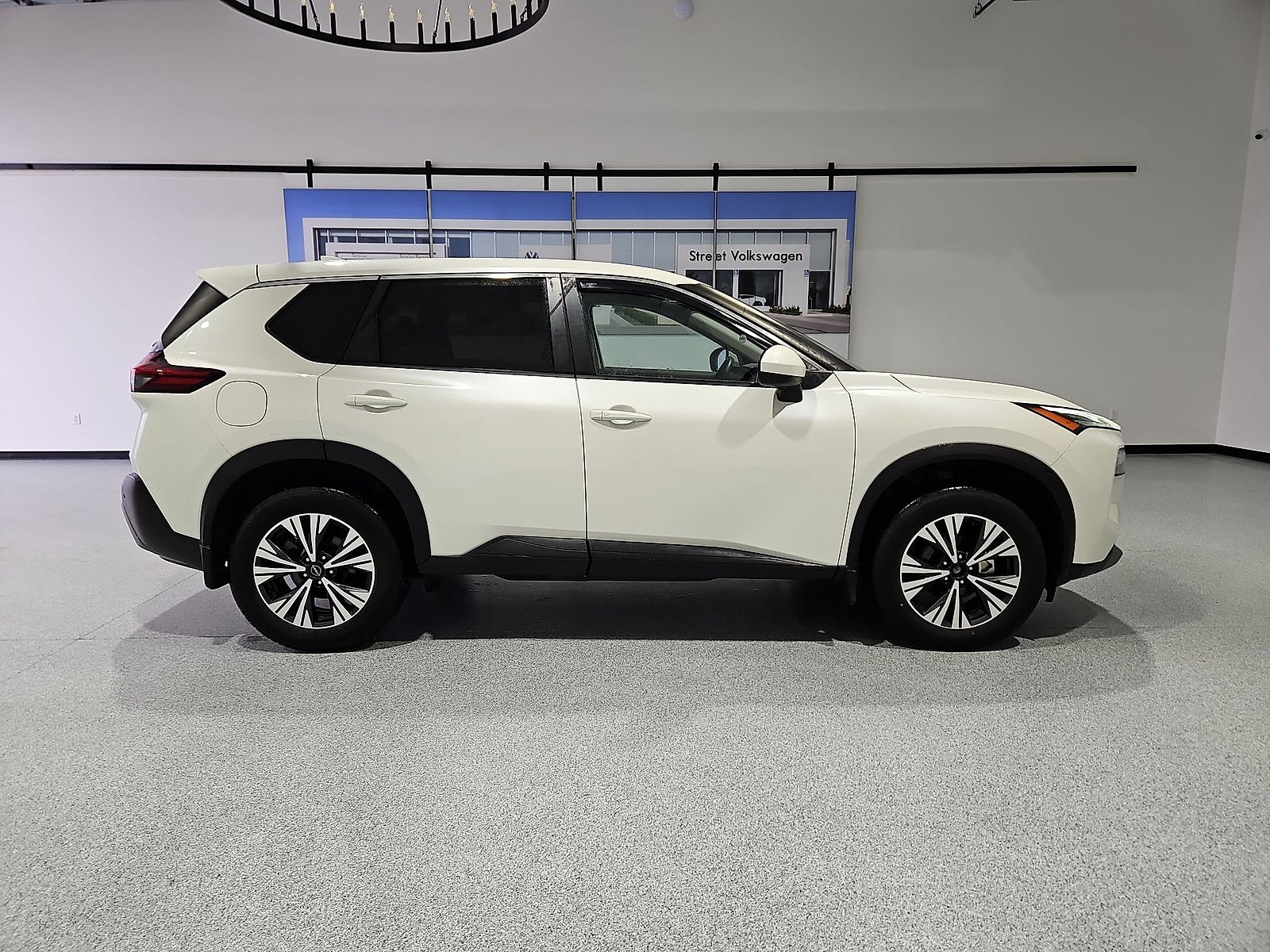 2023 Nissan Rogue SV FWD