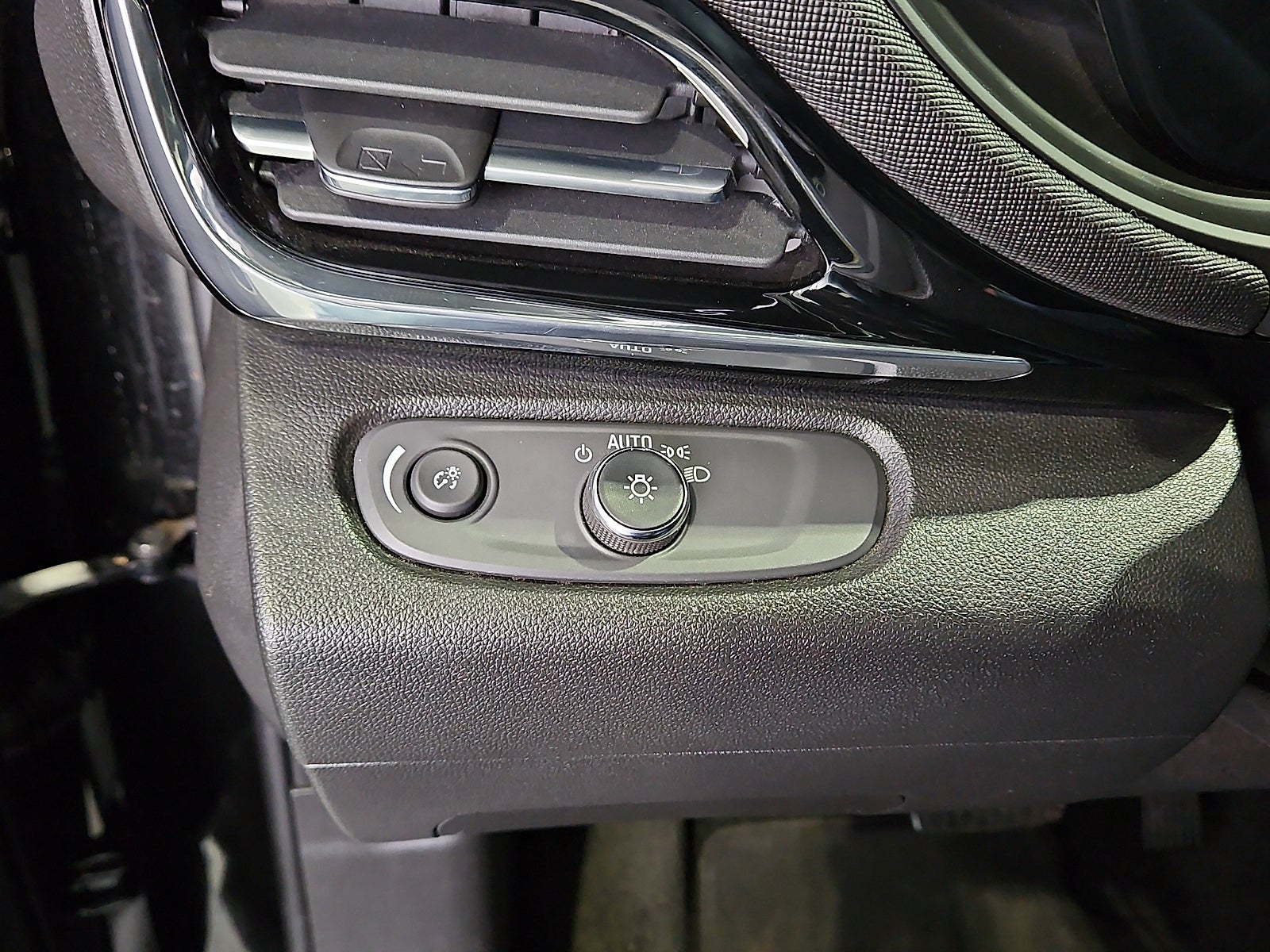 2024 Buick Envista Sport Touring FWD