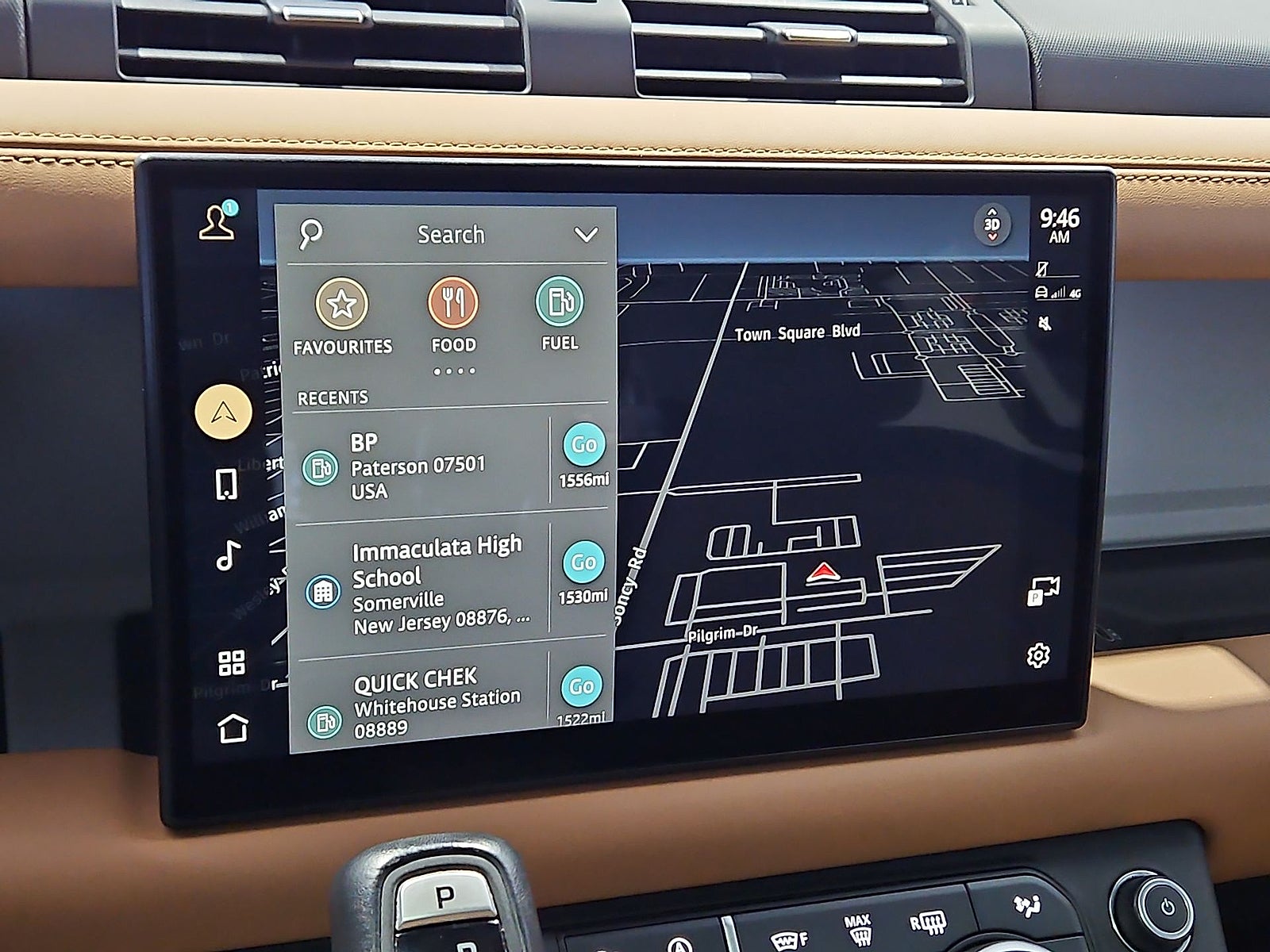 2023 Land Rover Defender 130 X-Dynamic SE