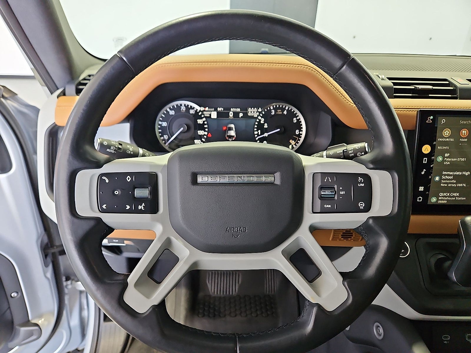 2023 Land Rover Defender 130 X-Dynamic SE