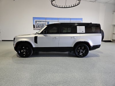 2023 Land Rover Defender 130 X-Dynamic SE