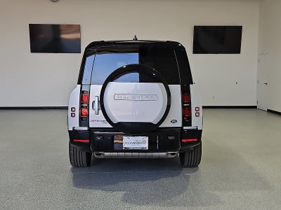 2023 Land Rover Defender 130 X-Dynamic SE