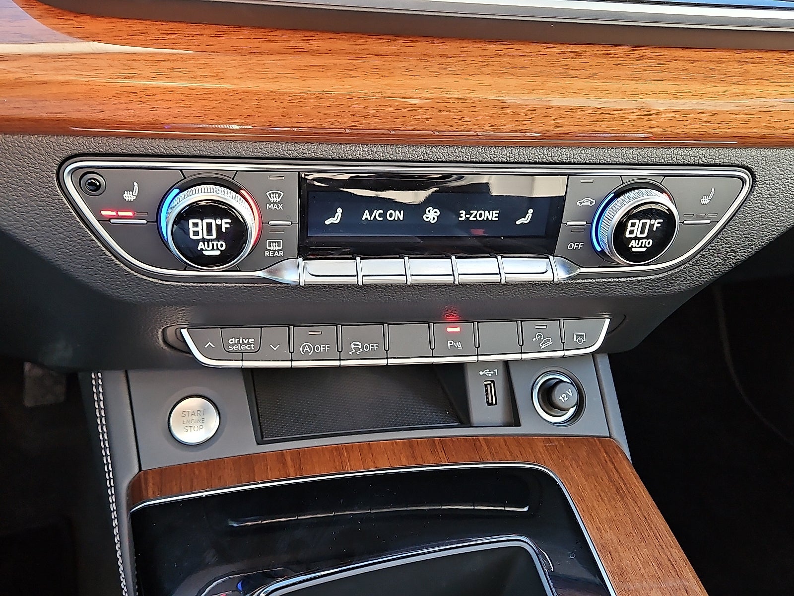 2023 Audi Q5 45 S line Premium quattro