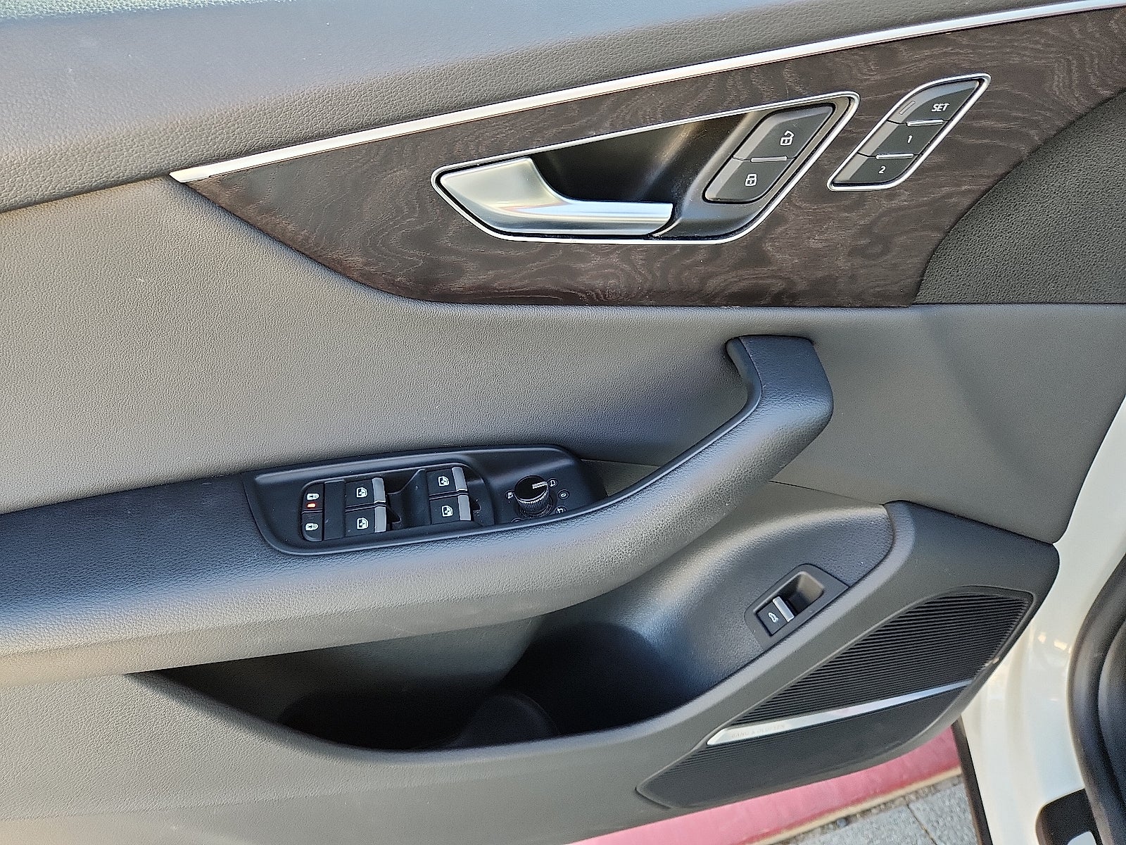 2021 Audi Q8 55 Premium Plus quattro