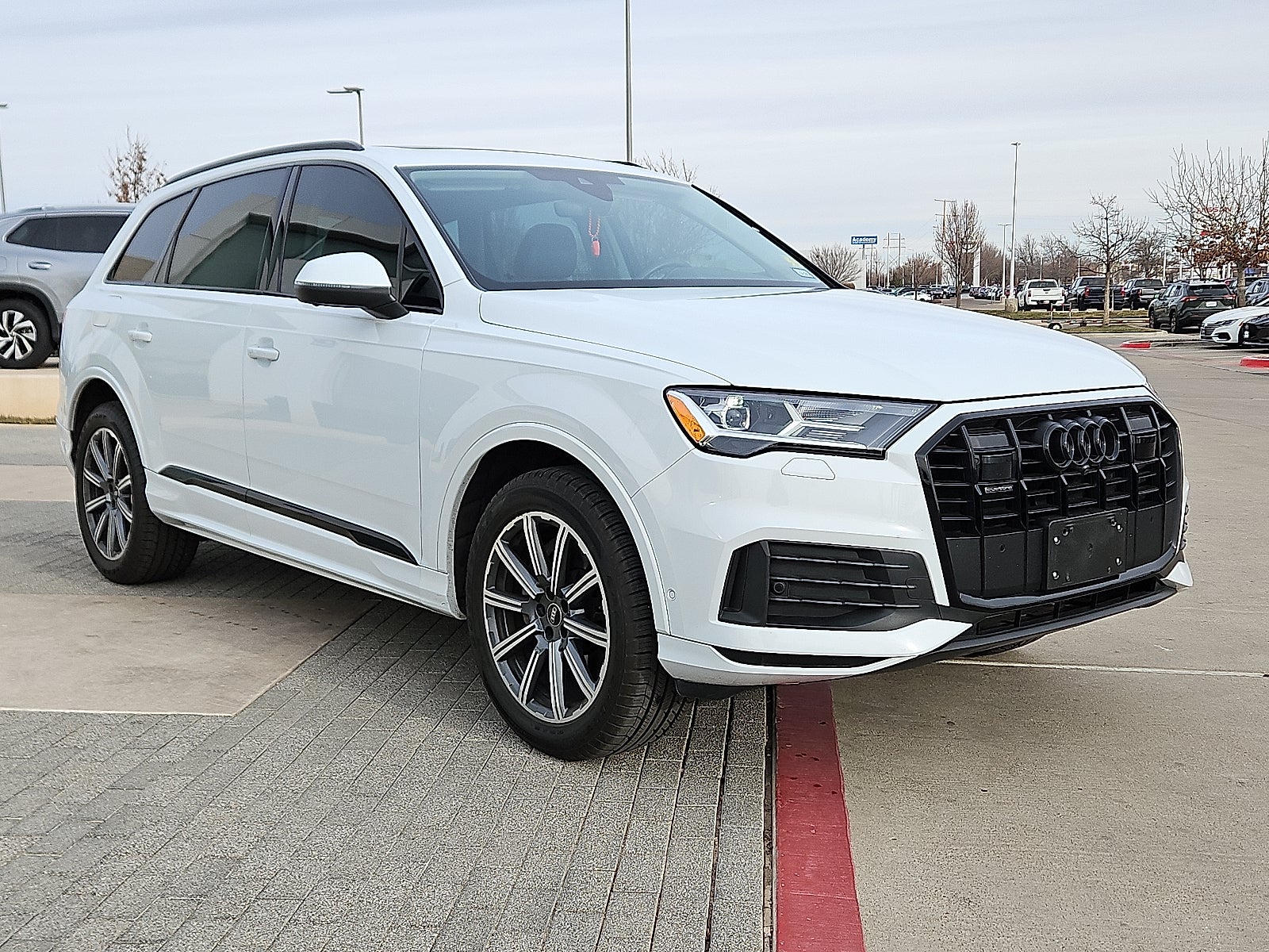 2023 Audi Q7 45 Premium Plus quattro