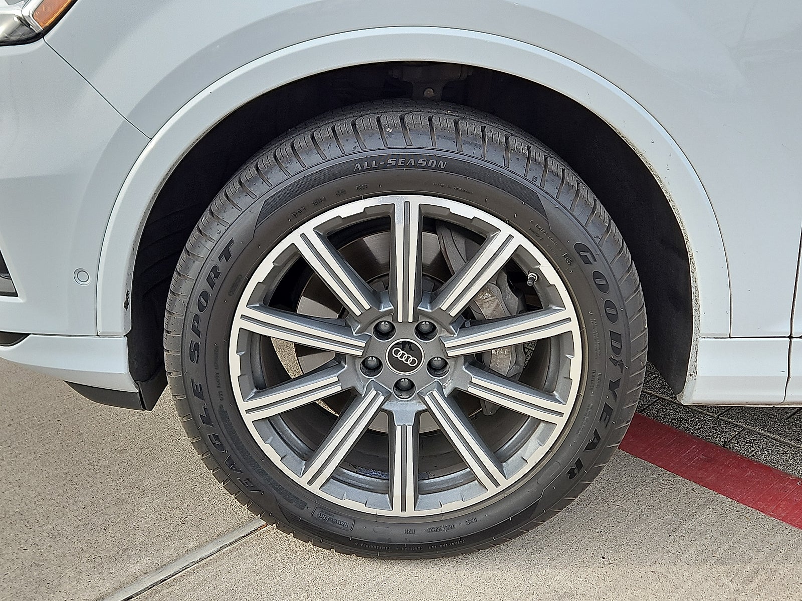 2023 Audi Q7 45 Premium Plus quattro