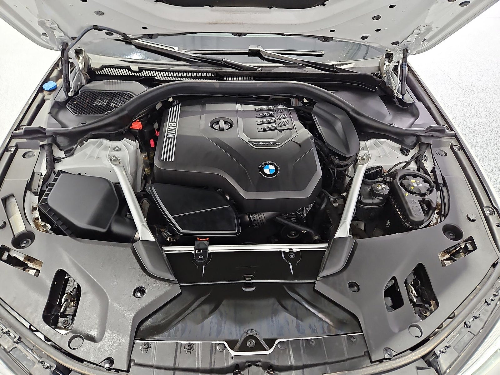 2023 BMW 530 i xDrive