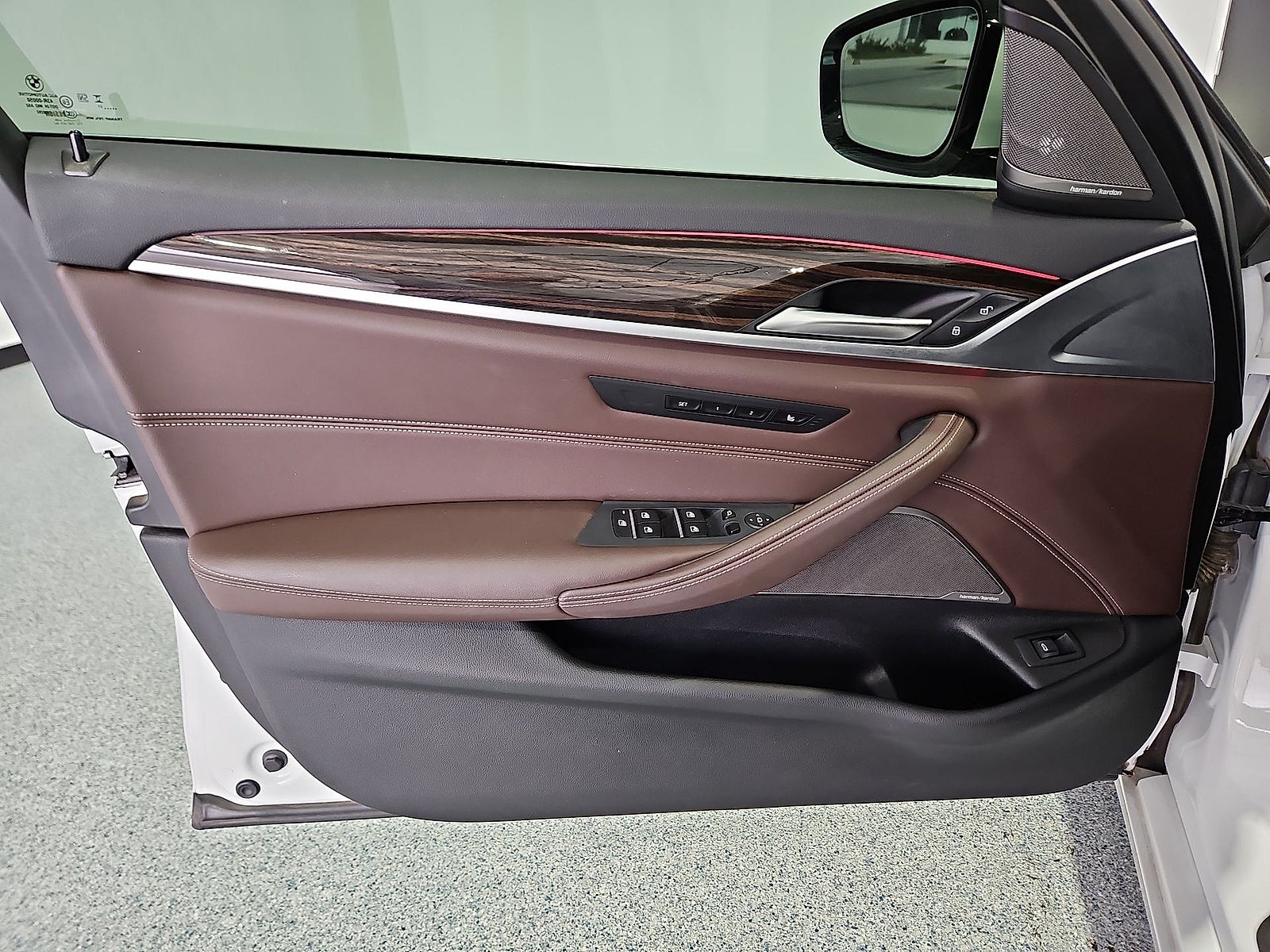 2023 BMW 530 i xDrive