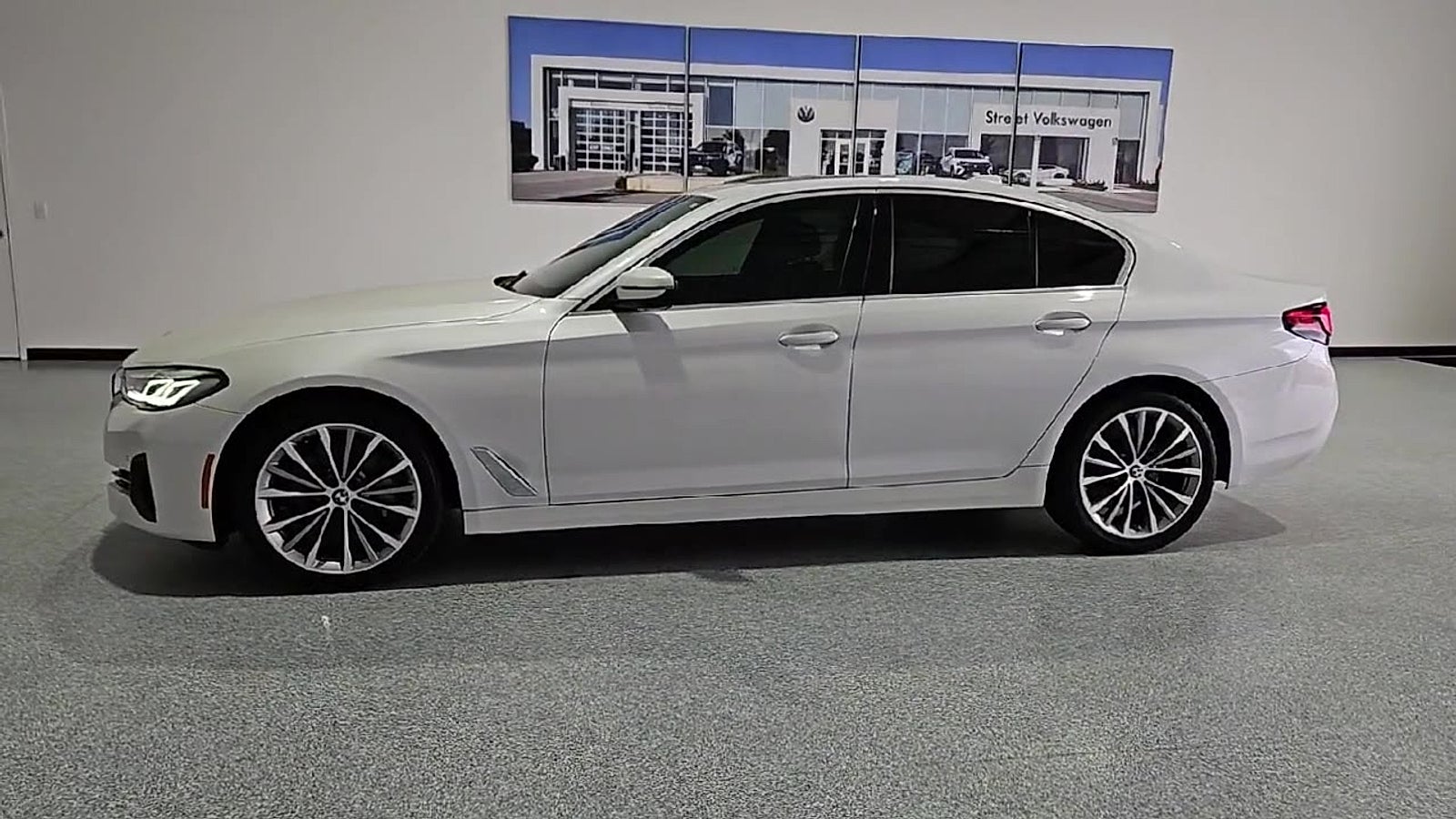2023 BMW 530 i xDrive