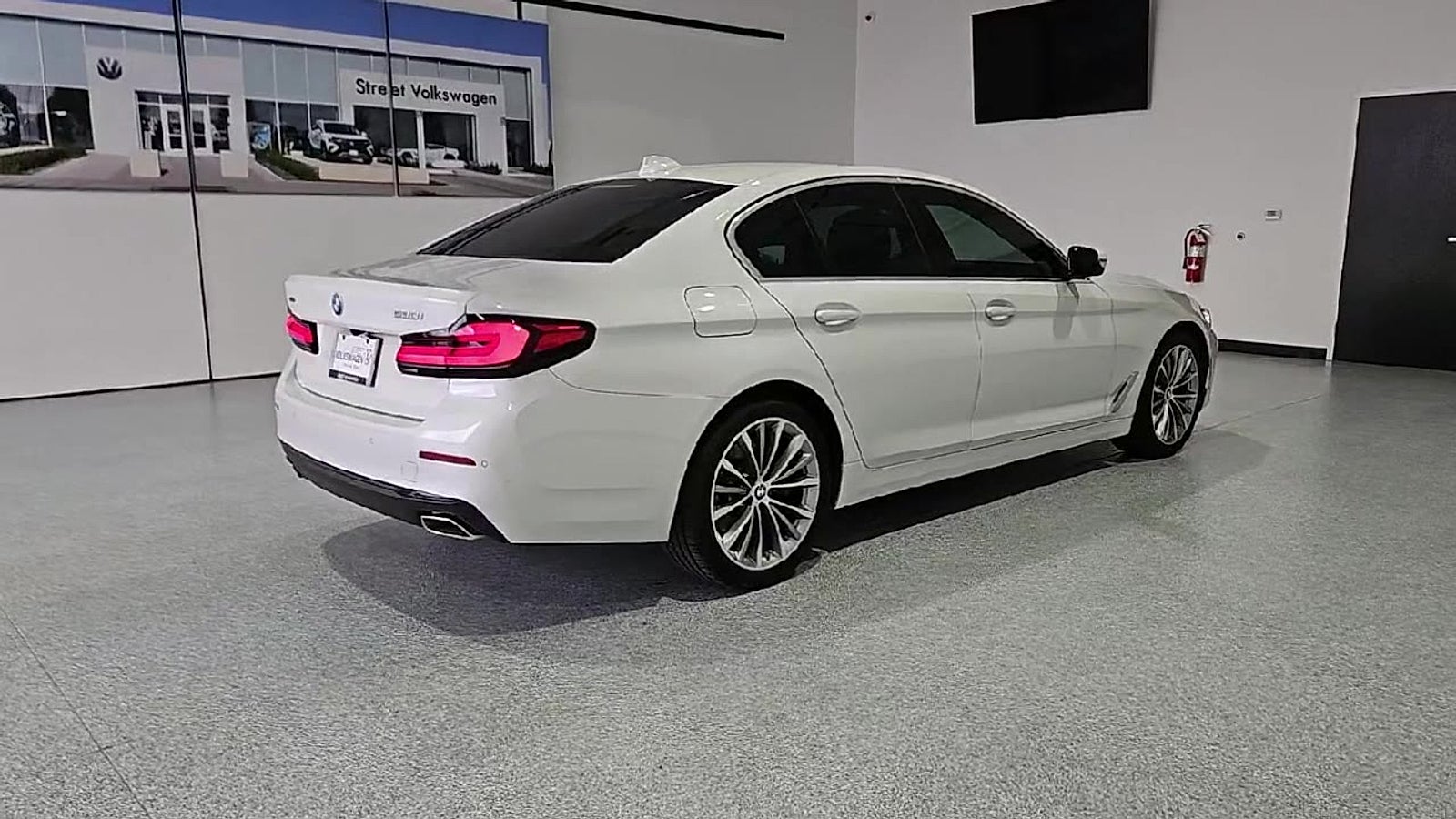 2023 BMW 530 i xDrive