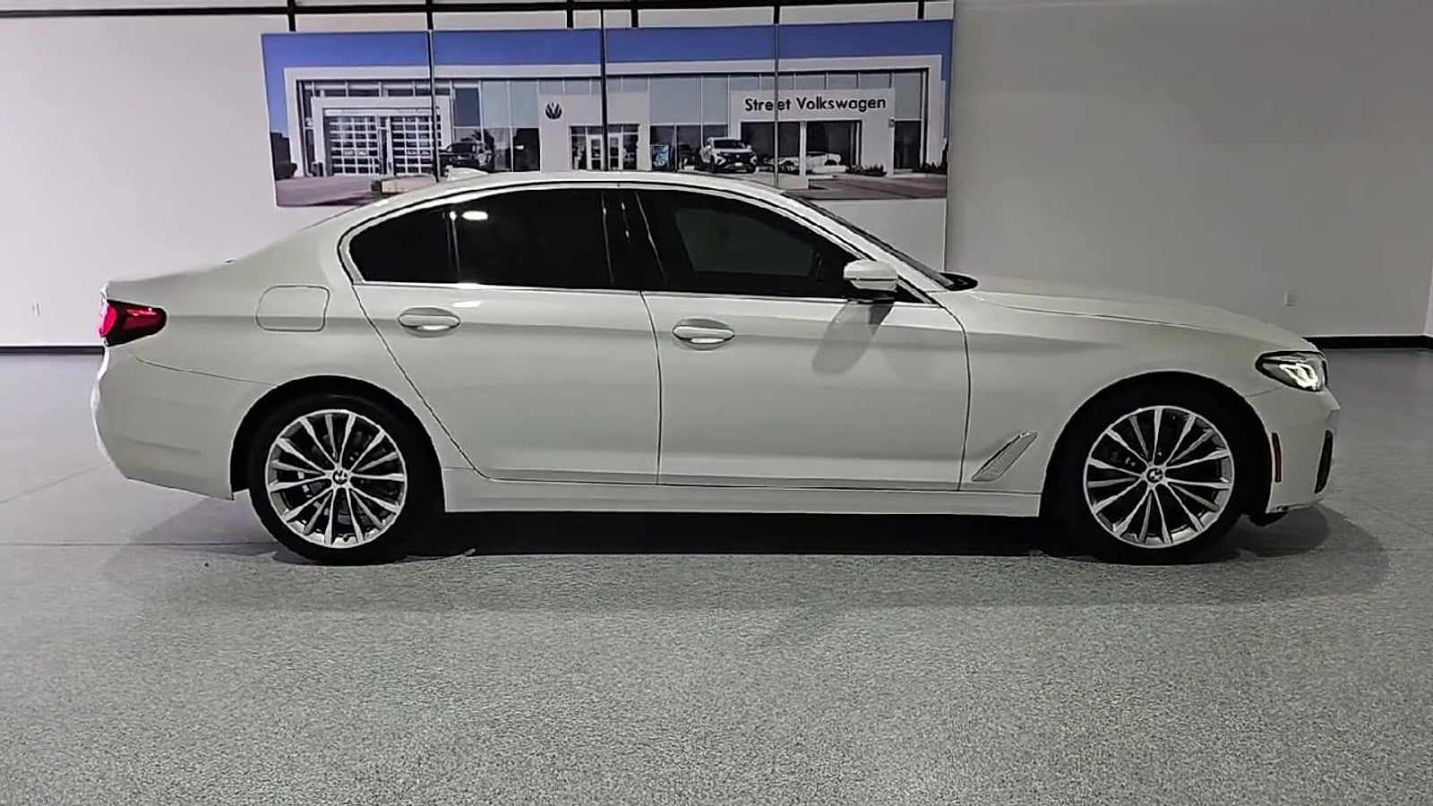 2023 BMW 530 i xDrive
