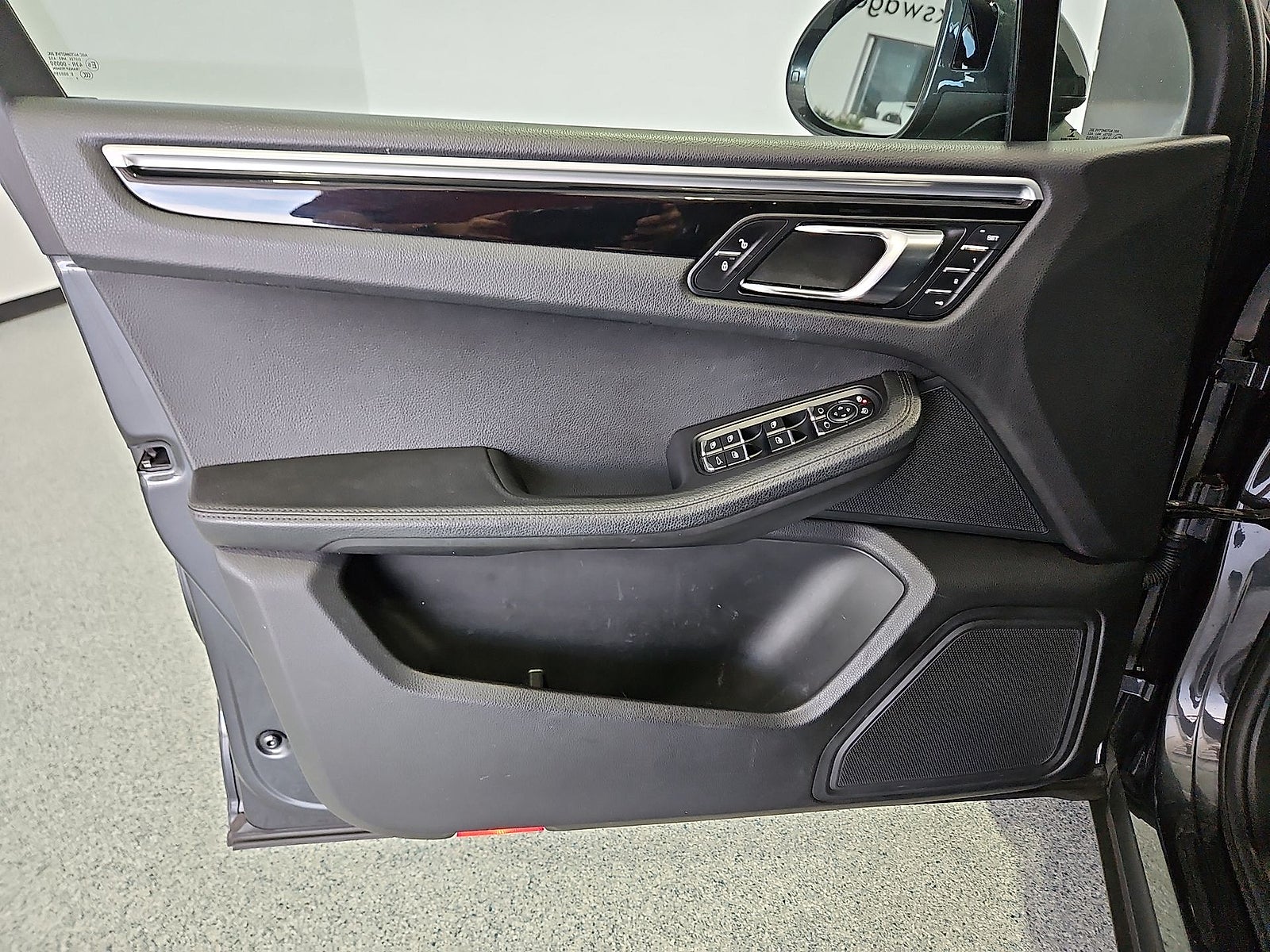 2018 Porsche Macan AWD