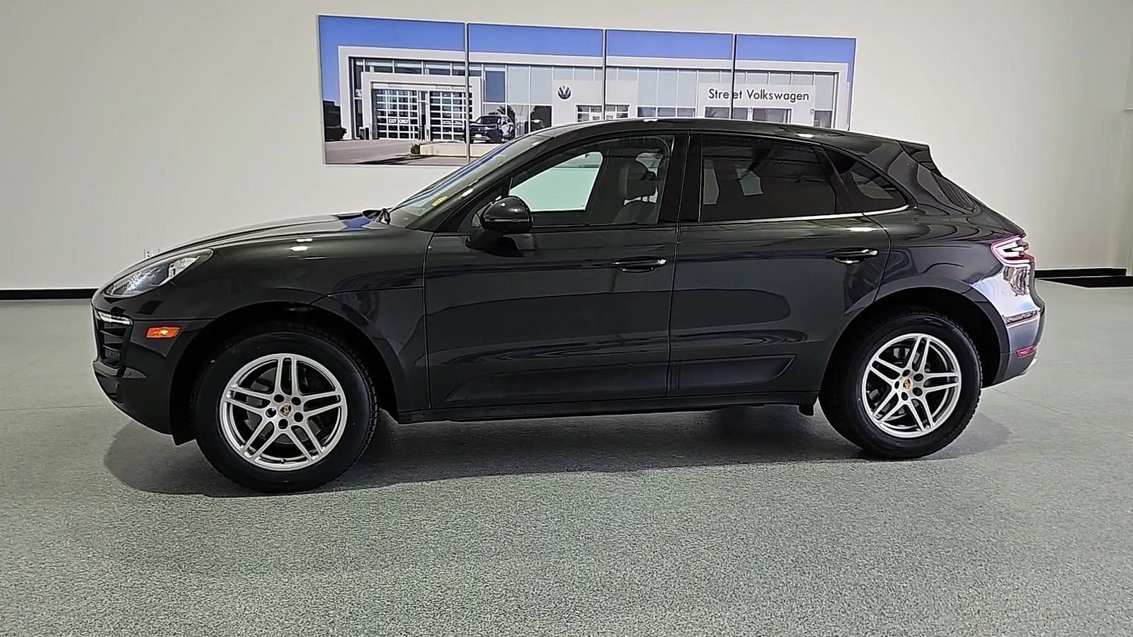 2018 Porsche Macan AWD