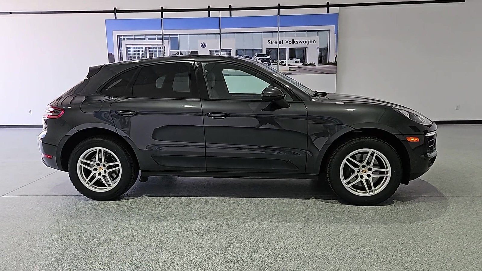2018 Porsche Macan AWD