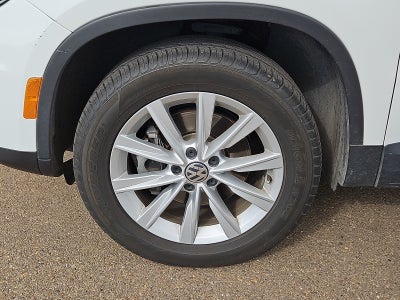 2017 Volkswagen Tiguan Base