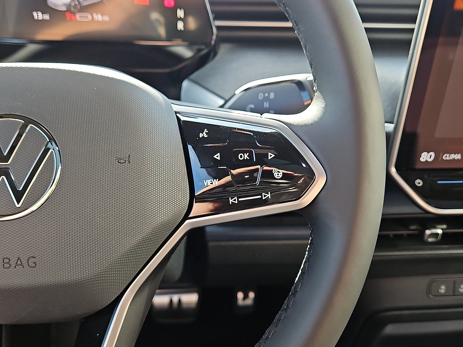 2025 Volkswagen ID. Buzz Pro S Plus