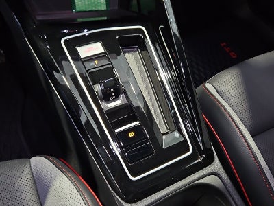 2026 Volkswagen Golf GTI SE
