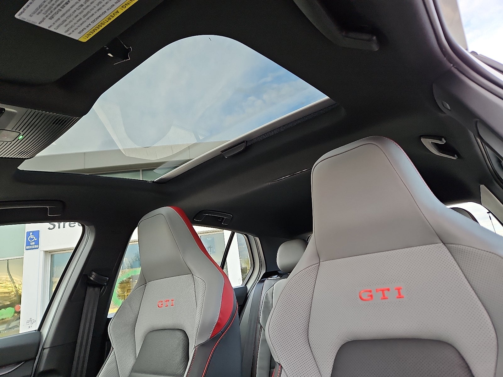 2026 Volkswagen Golf GTI 2.0T SE