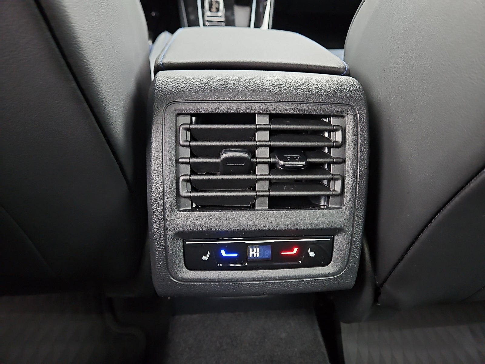 2026 Volkswagen Golf R 2.0T