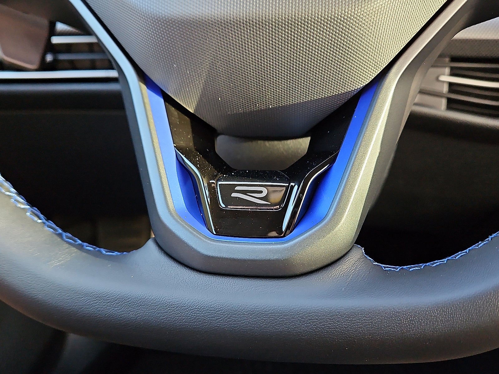 2026 Volkswagen Golf R 2.0T