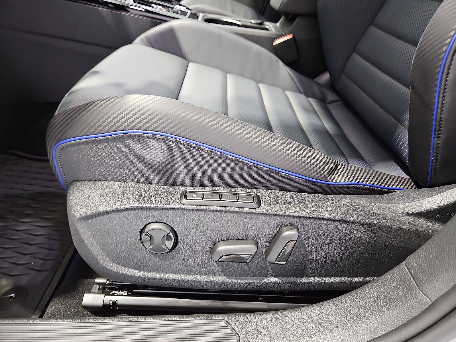 2026 Volkswagen Golf R 2.0T