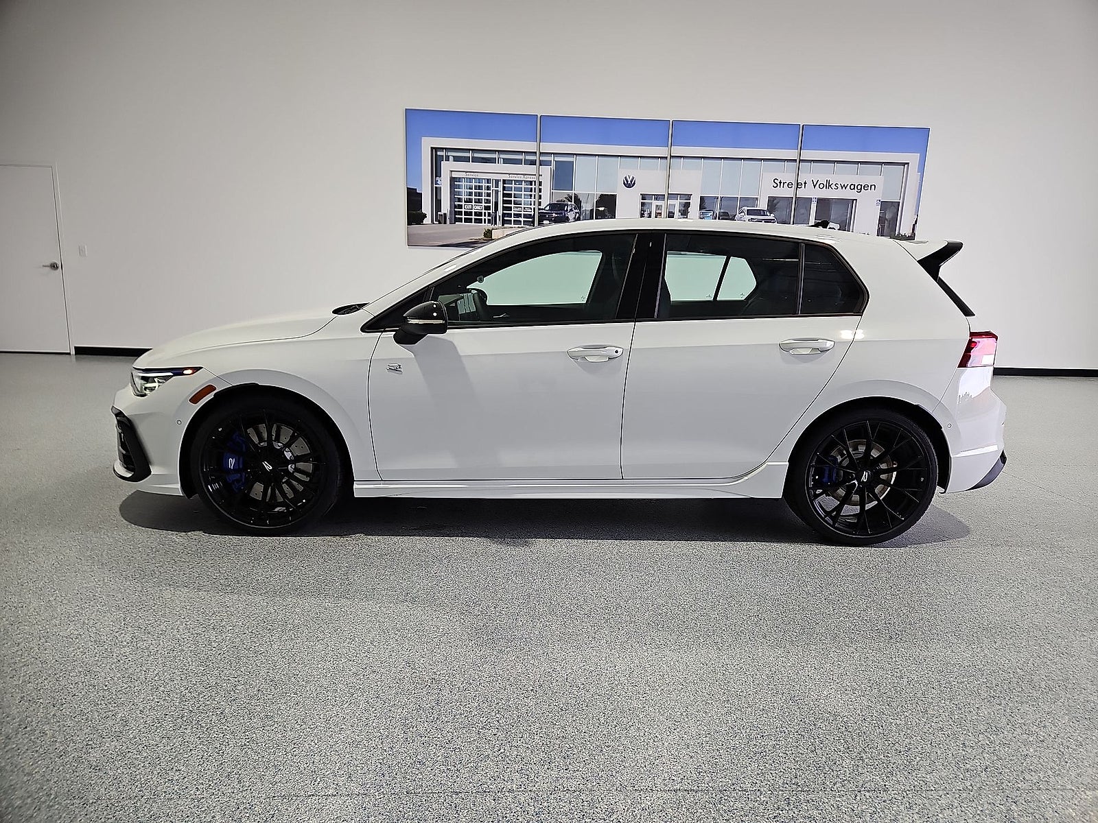2026 Volkswagen Golf R 2.0T