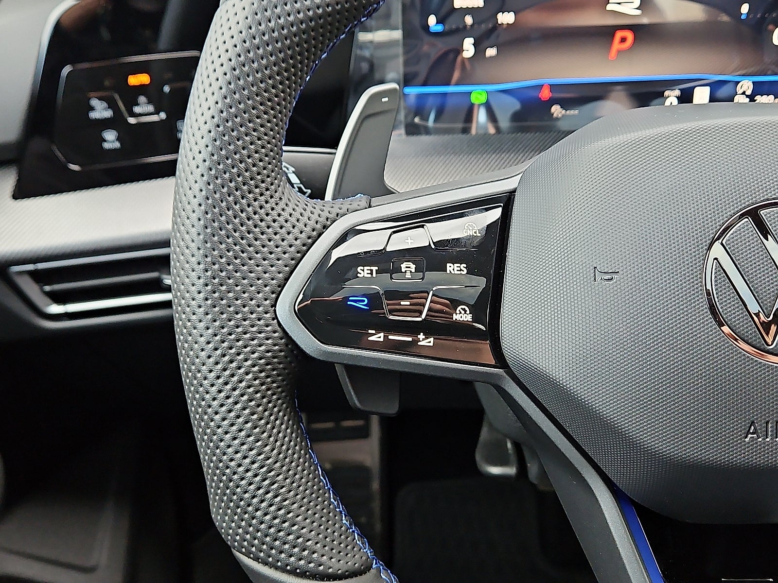 2026 Volkswagen Golf R 2.0T