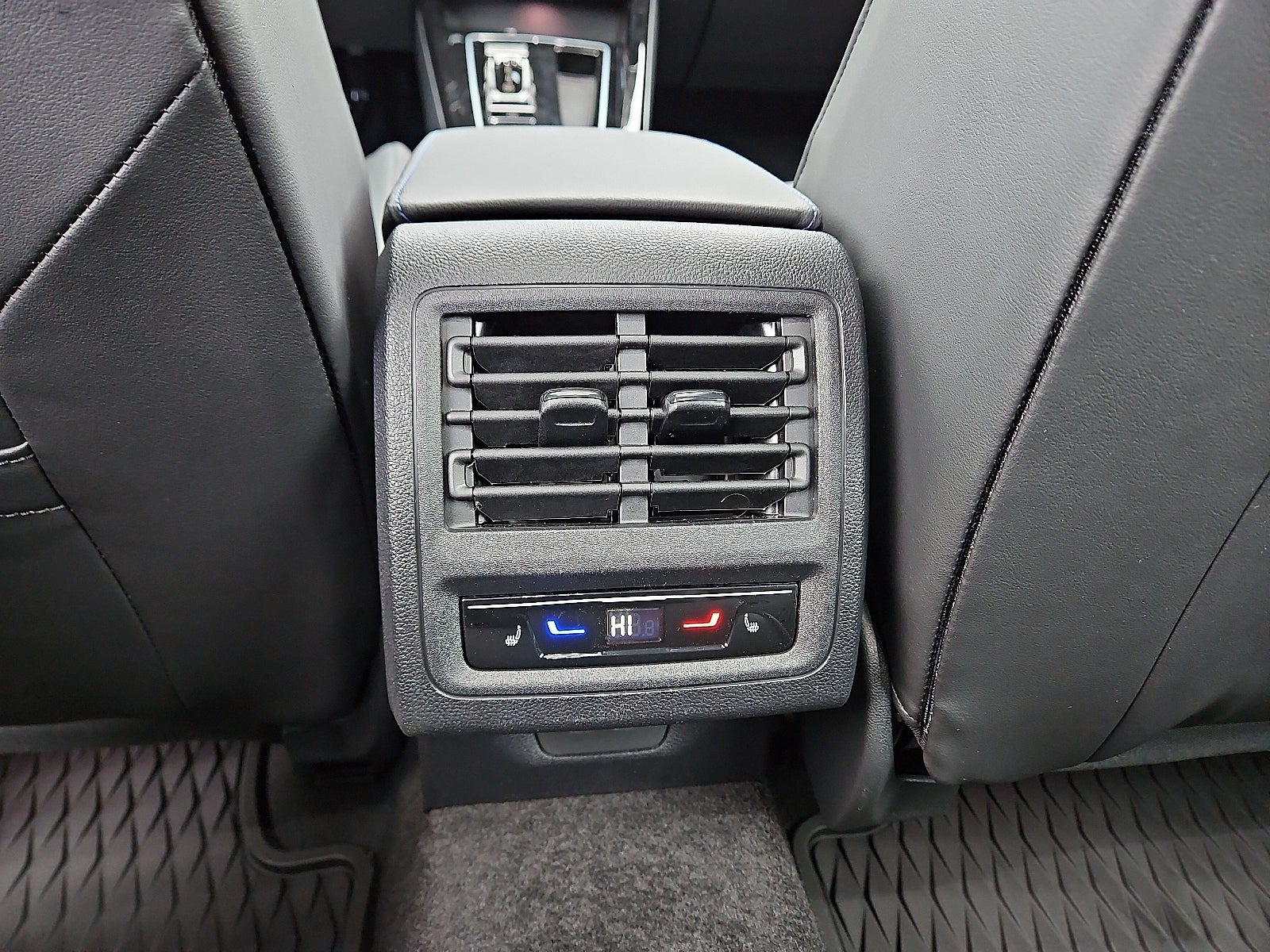 2026 Volkswagen Golf R 2.0T