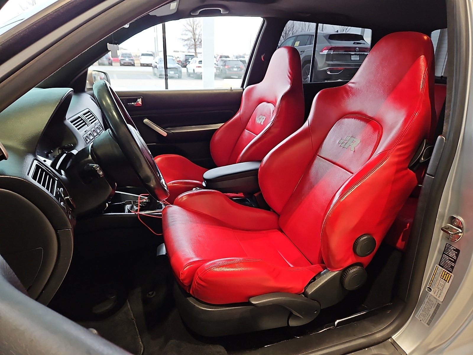 2004 Volkswagen R32 Base