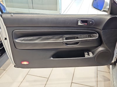 2004 Volkswagen R32 Base