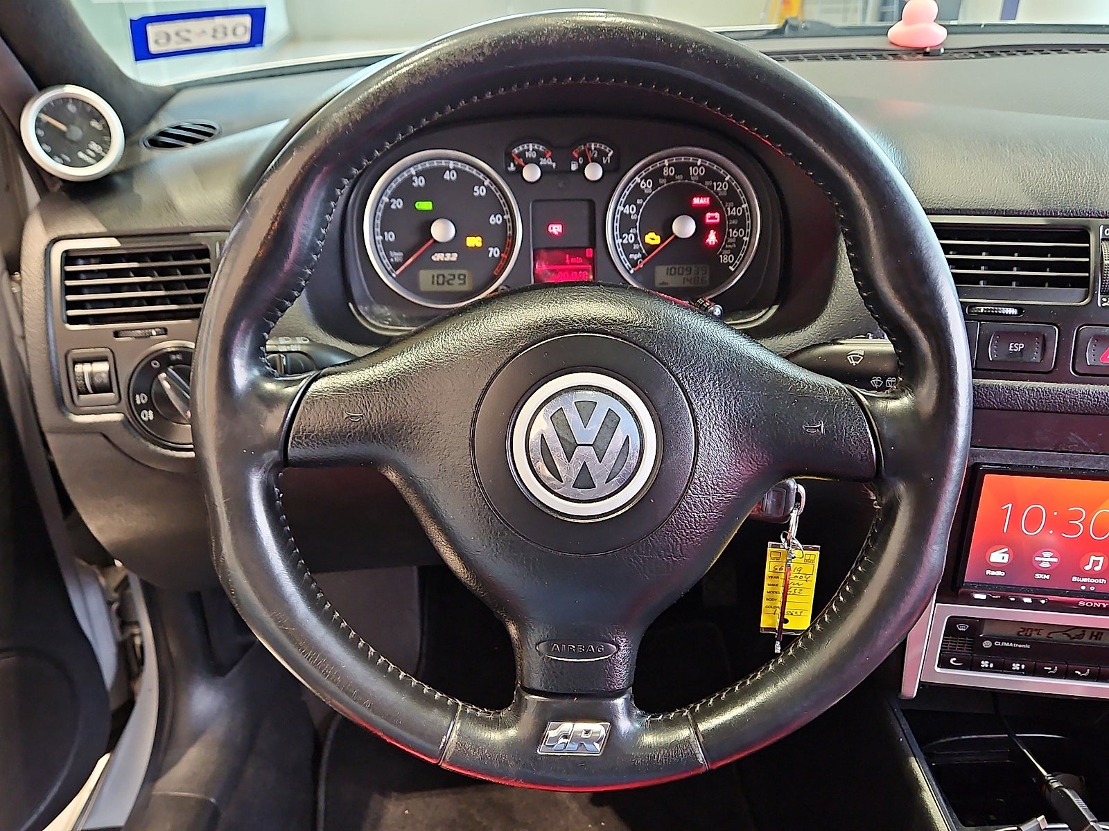 2004 Volkswagen R32 Base
