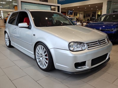 2004 Volkswagen R32 Base