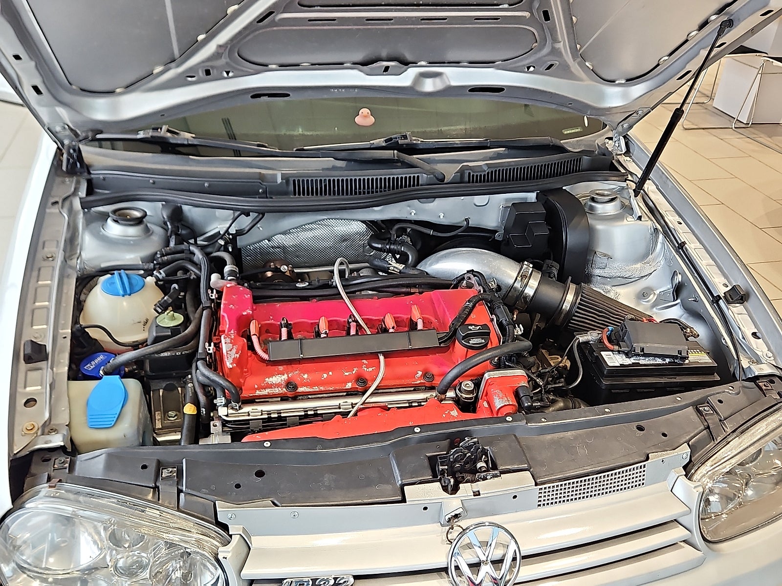 2004 Volkswagen R32 Base