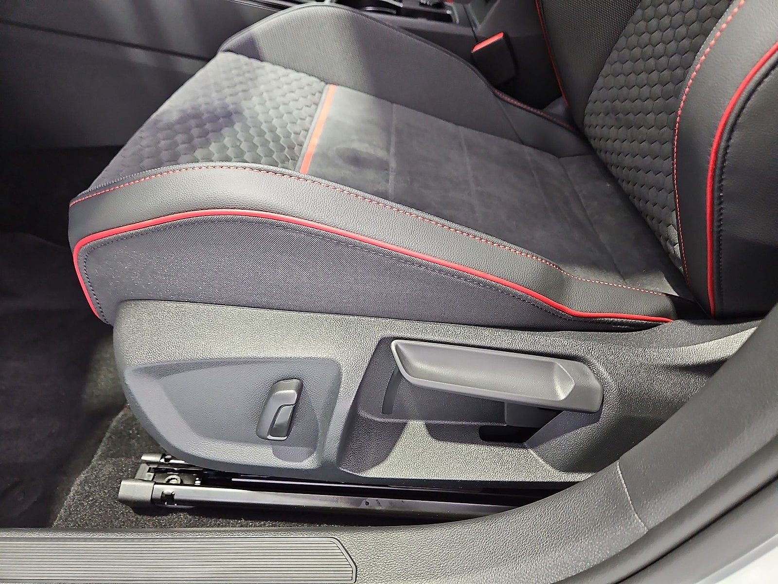 2026 Volkswagen Golf GTI SE