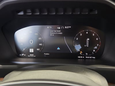 2022 Volvo XC90 T6 Momentum 7 Passenger