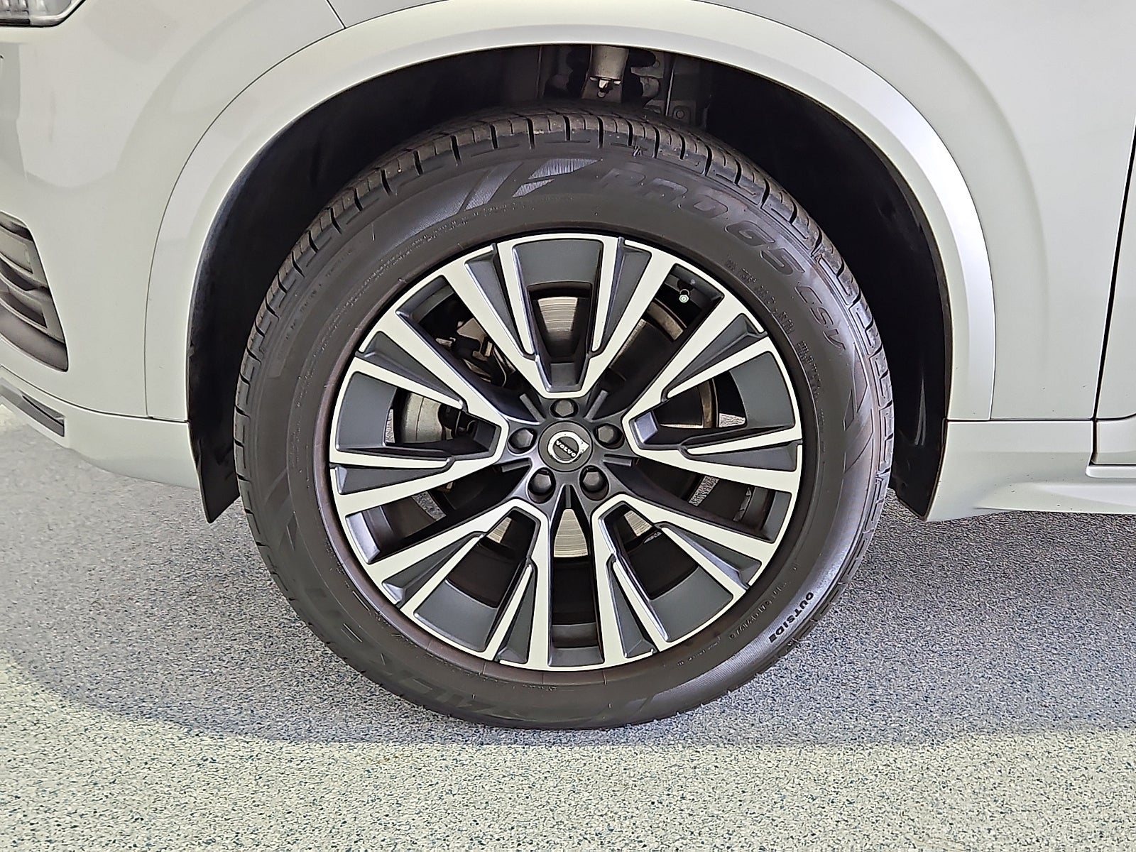2022 Volvo XC90 T6 Momentum 7 Passenger