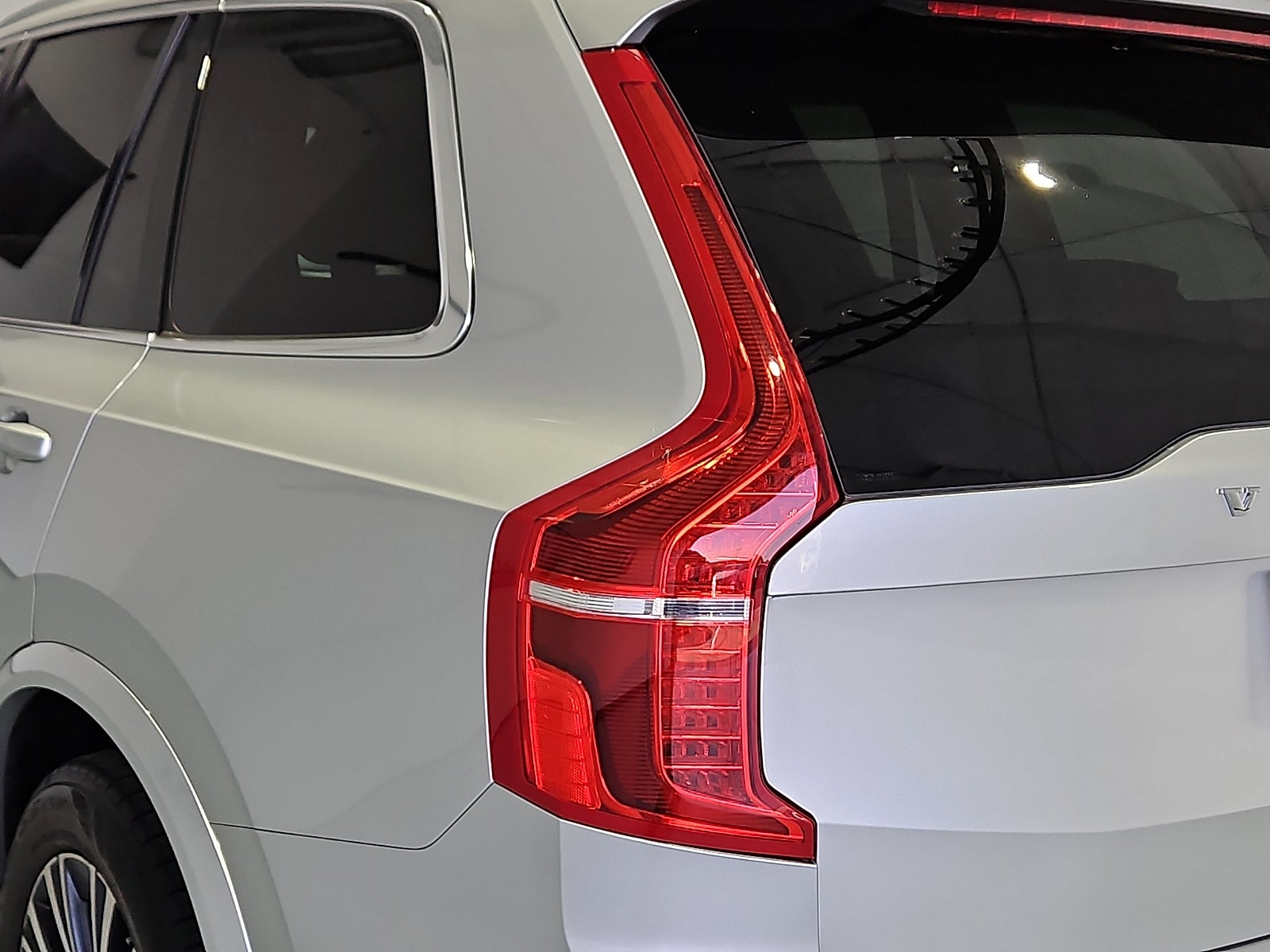 2022 Volvo XC90 T6 Momentum 7 Passenger