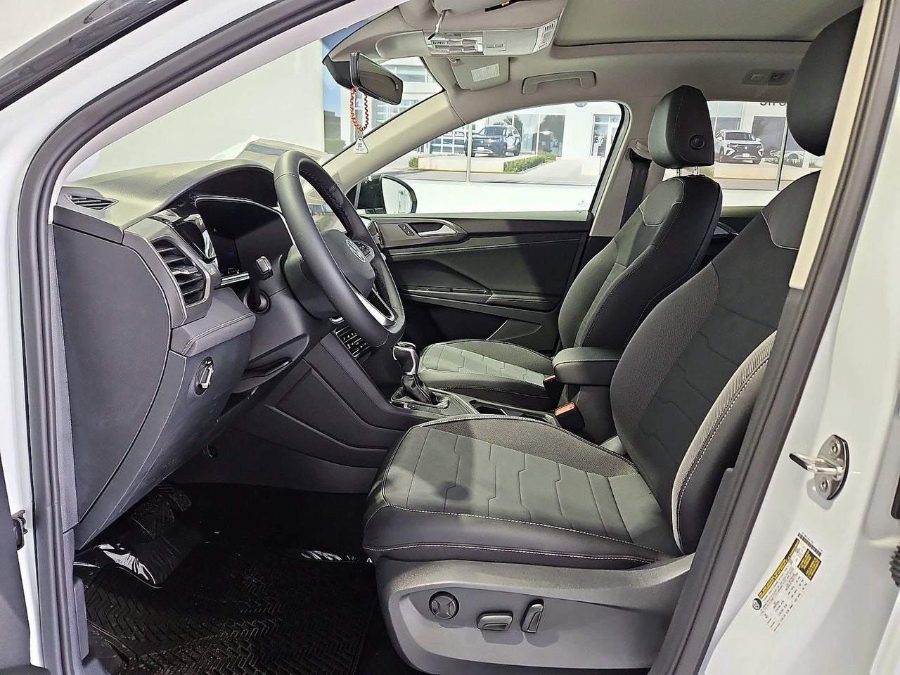 2027 Volkswagen Taos SE Black FWD